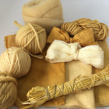 Load image into Gallery viewer, Maker's Box- Brown onion skins